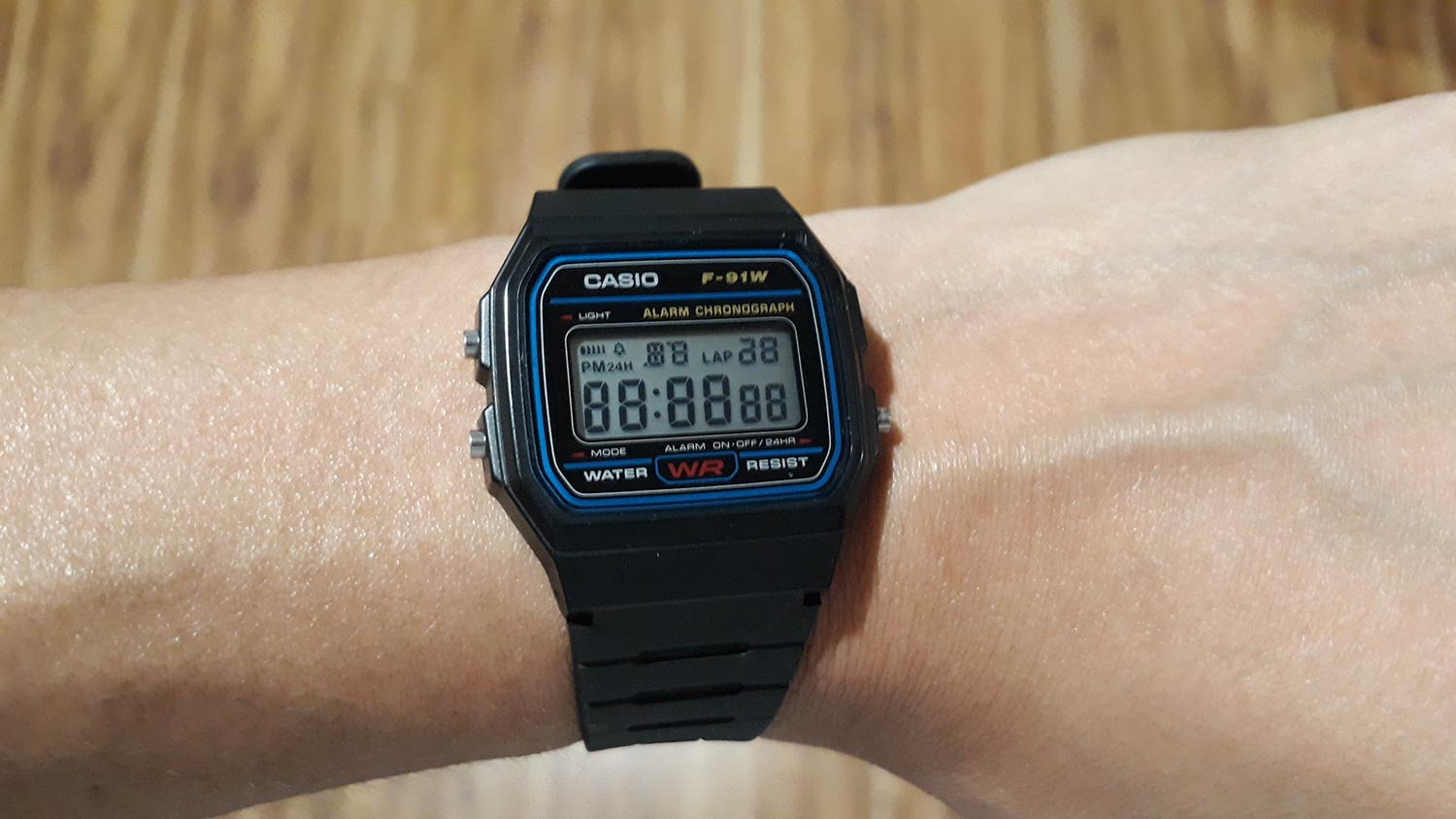 CASIO F91W-1 Casual Sport Watch