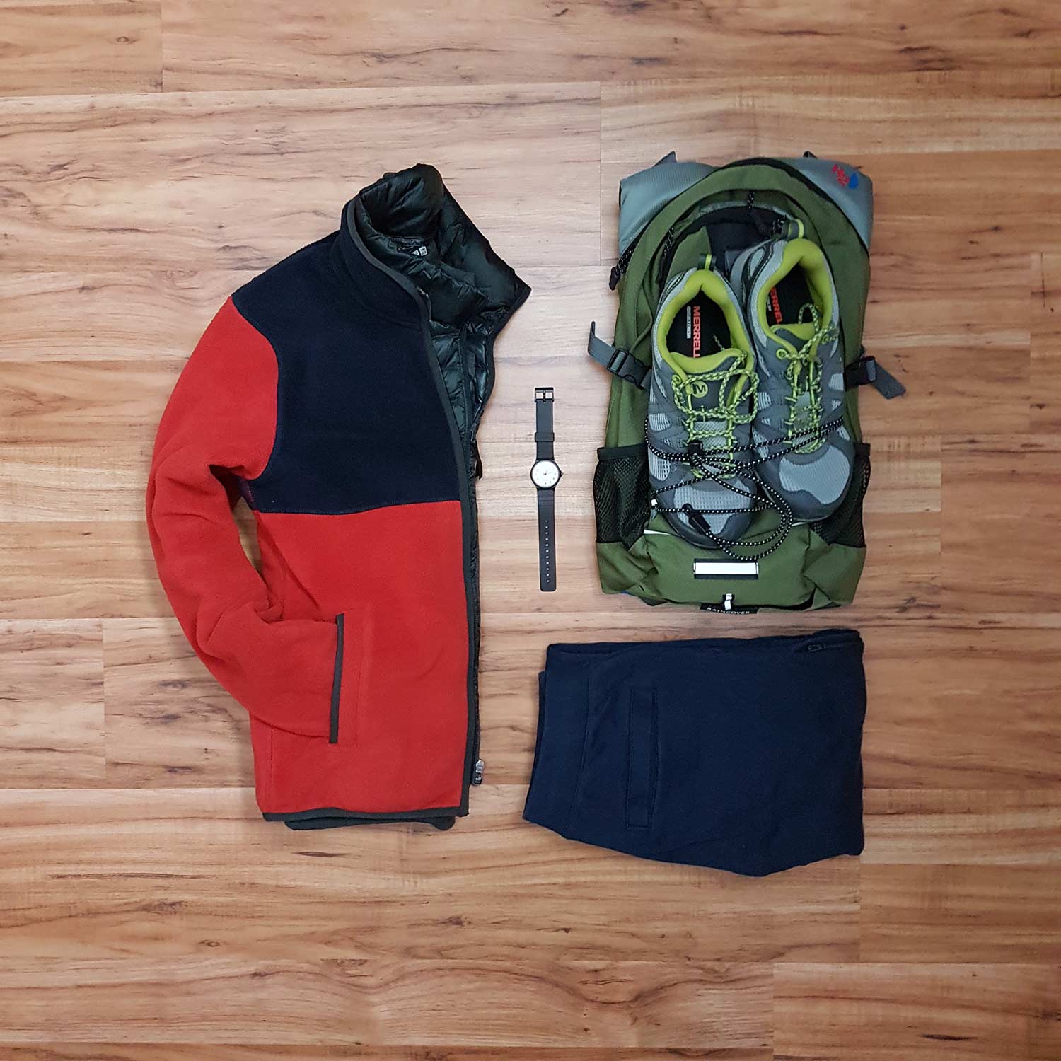 How To Wear A Casual Vest Flatlay 5