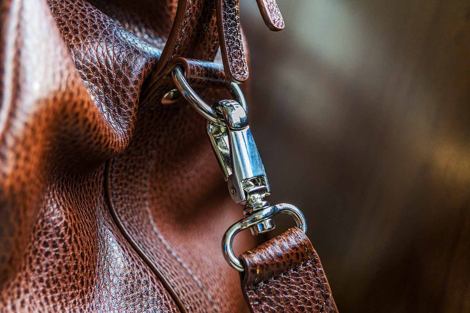 Davis Weekender Leather Bag Buckle Details