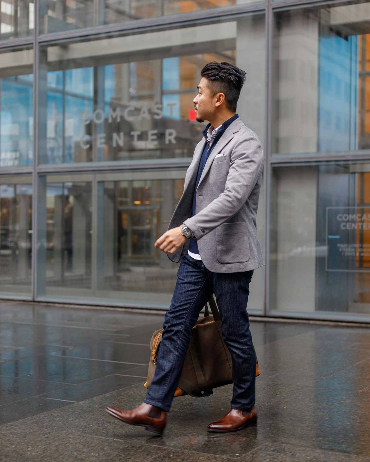 Dark Wash Denim Guide 2025 (Everything You Need to Know)
