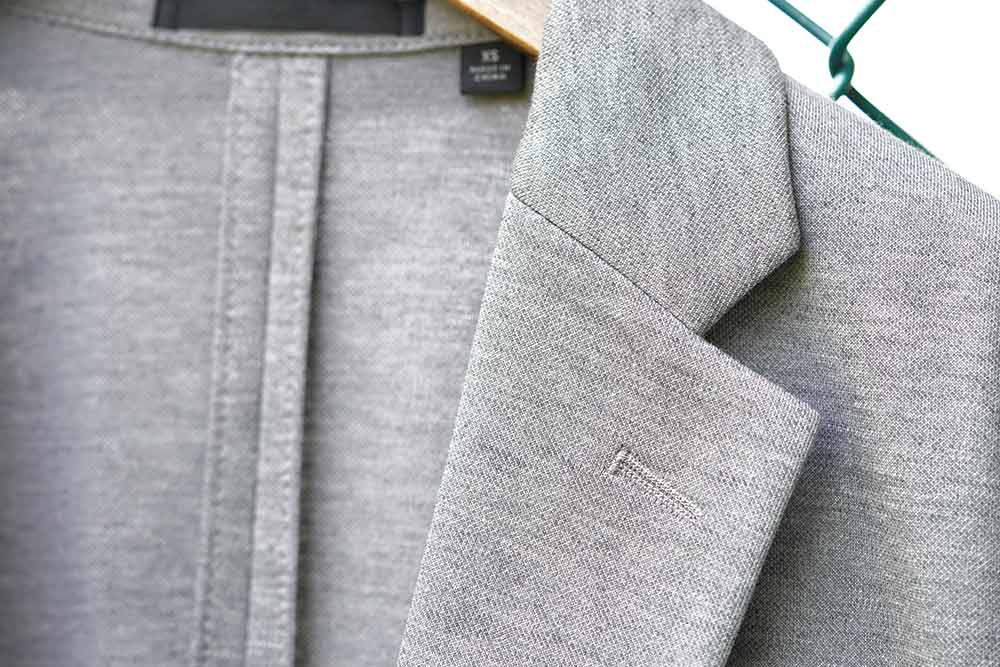 comfort jacket light gray texture detail