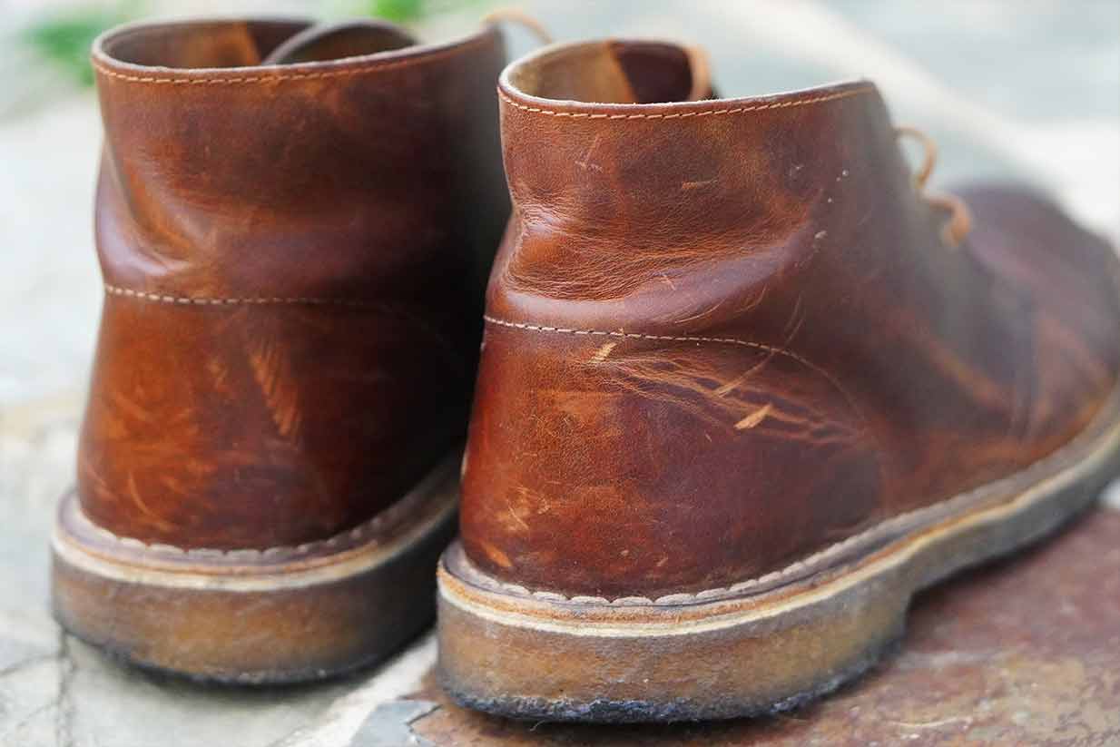 desert boot back view scratch details