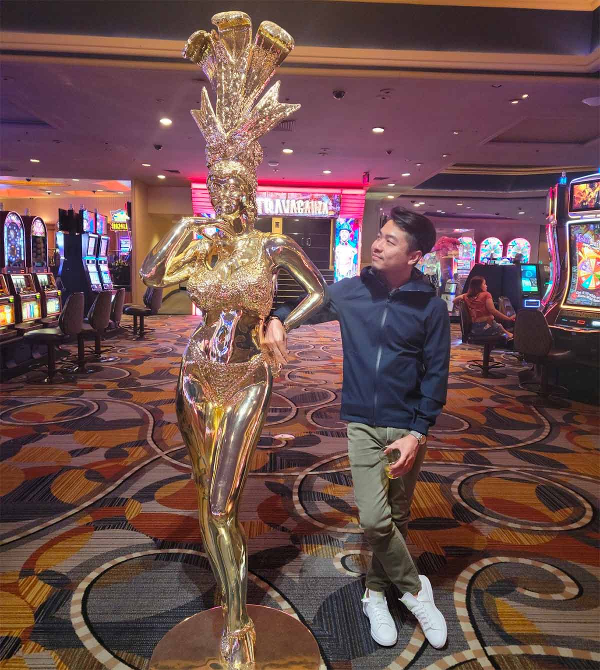 rocking adidas stan smiths in vegas casino rocking adidas stan smiths in vegas casino