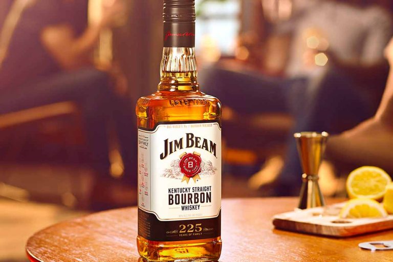 Jack Daniel’s vs Jim Beam vs Johnnie Walker (The Ultimate Guide)